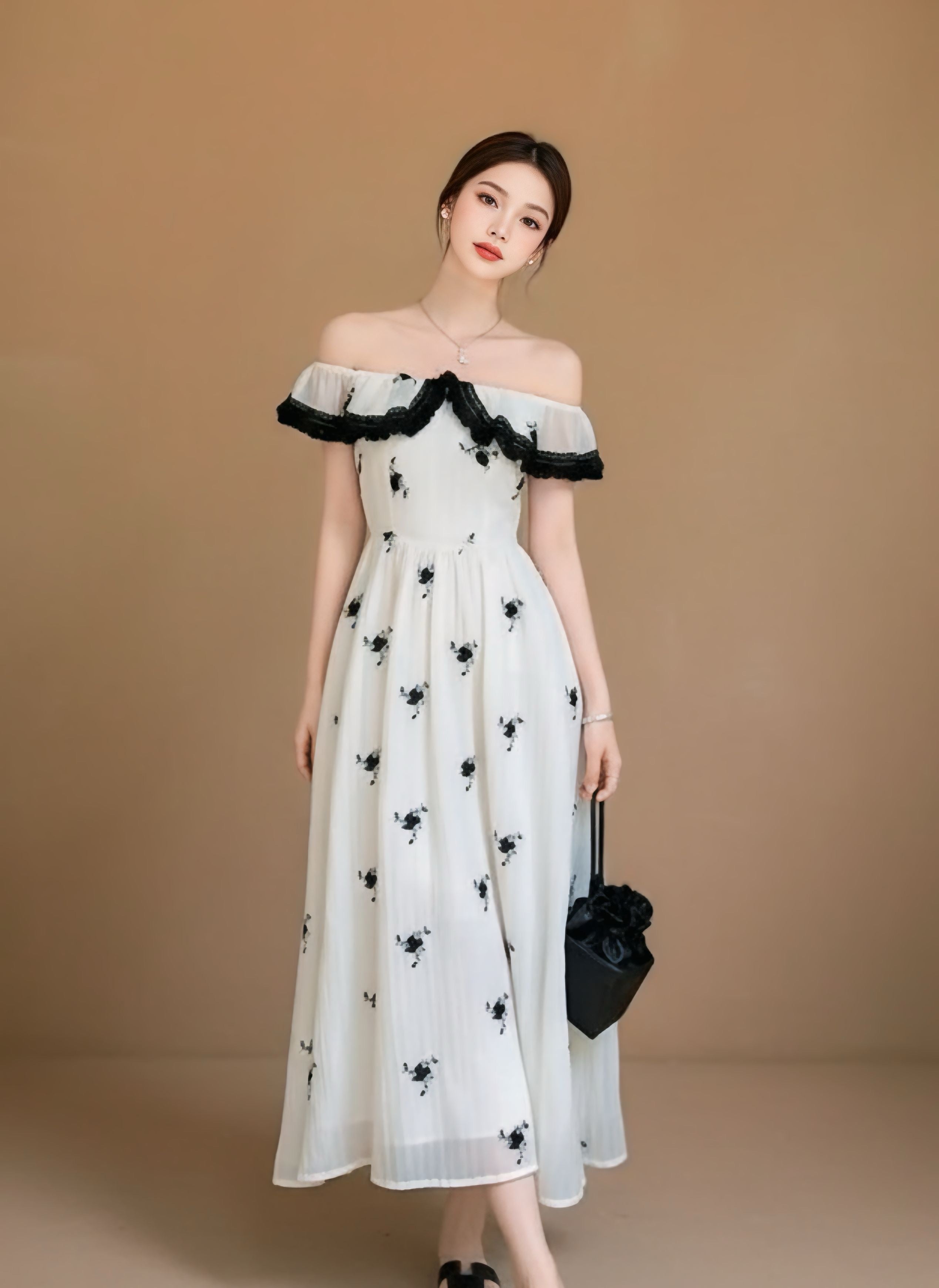 フリルネックチュール刺繍ワンピース［m178］