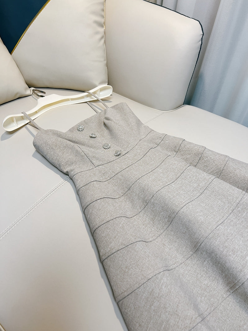 ビジューボタンストラップロングドレス［m113］