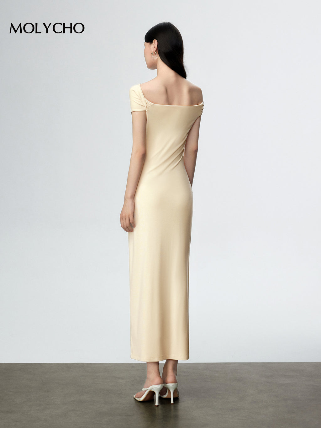 ワンショルダーギャザードレープロングドレス［m117］