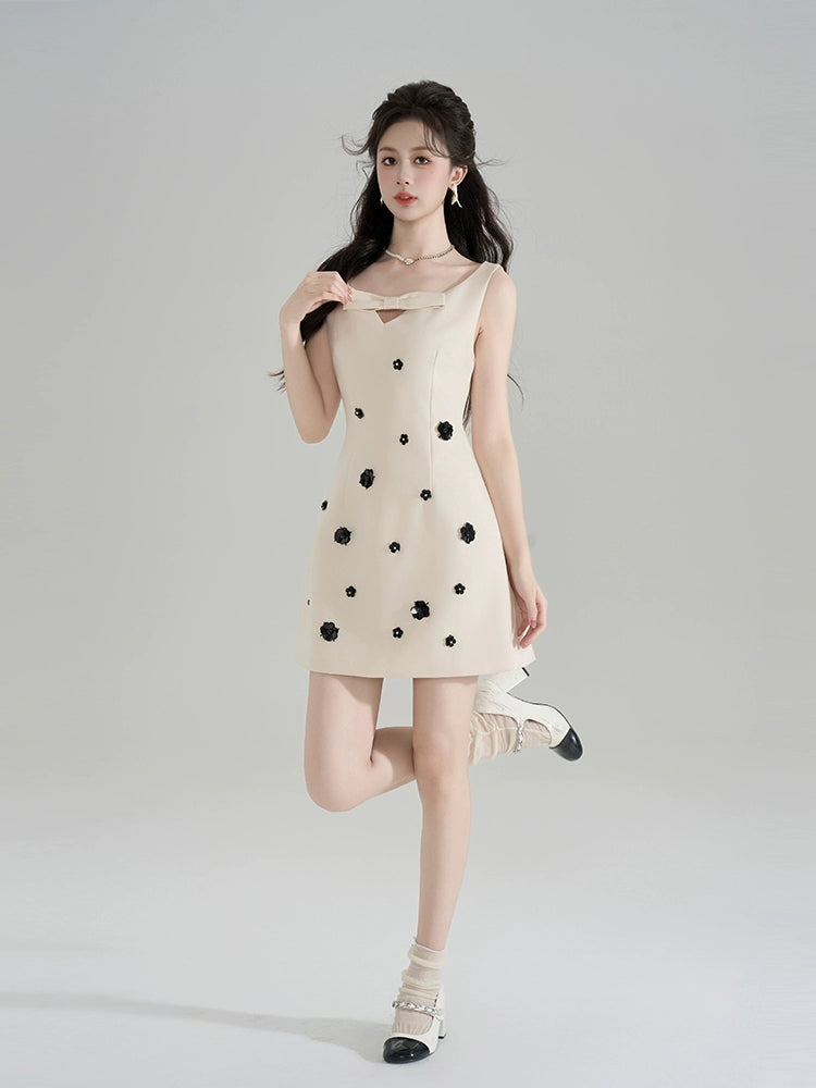 フラワーエンブロイダリーノースリーブドレス［m151］