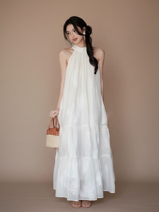 エンブロイダリーホルターロングドレス［m147］